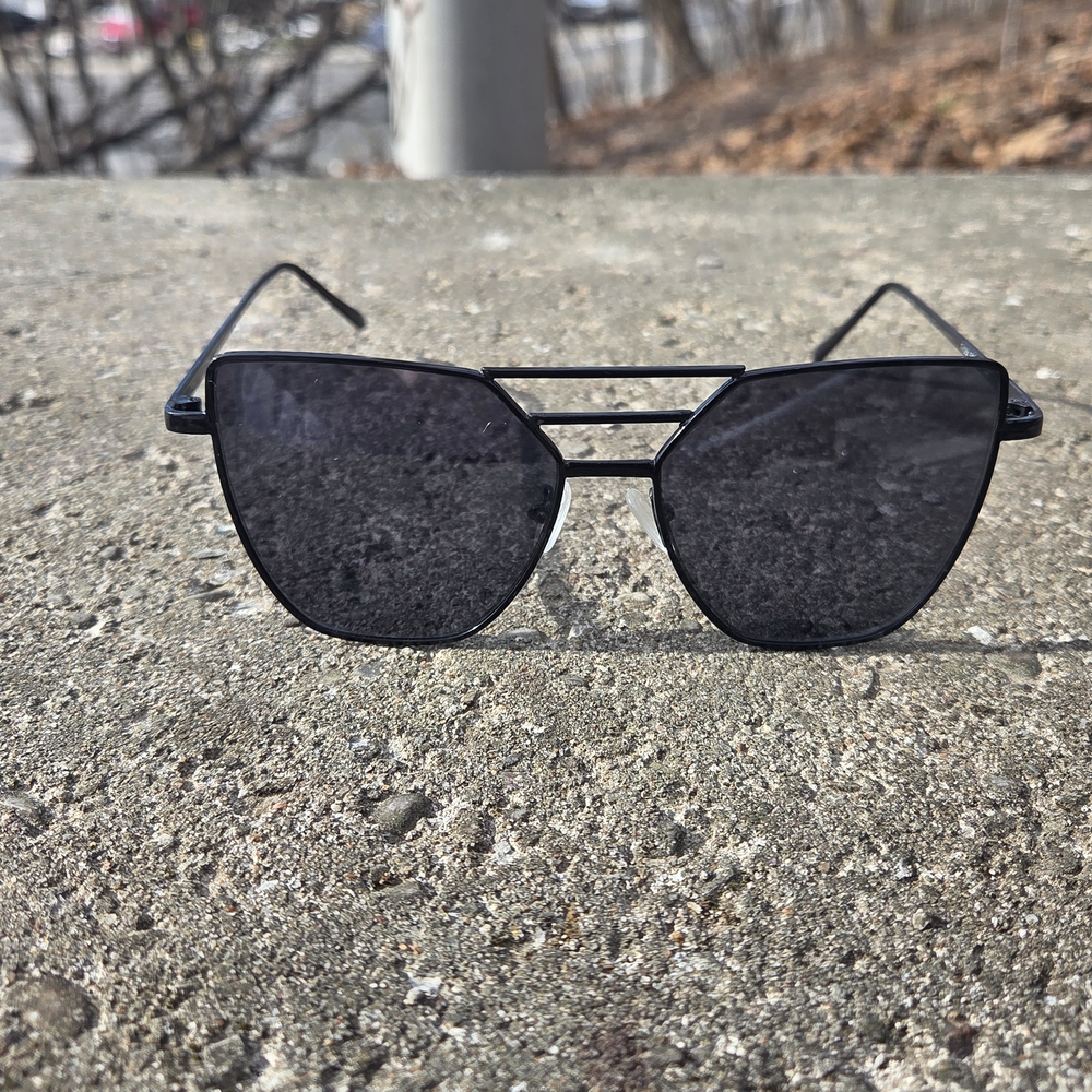 Black Cat Eye Sunglass